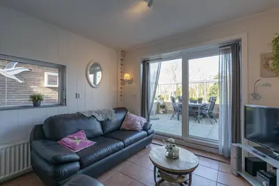 Image de Comfortabel Vakantiehuis op Slechts Enkele Minuten Lopen van de Duinen en het Strand van Groote Keeten