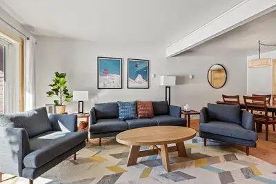 Image de Timber Run 421 – Fully Renovated 2br Condo Just Blocks from the Slopes!