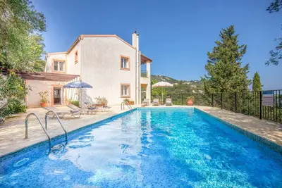 Image de Villa Agni-Stefania - Trois Chambres Villa, Couchages 6