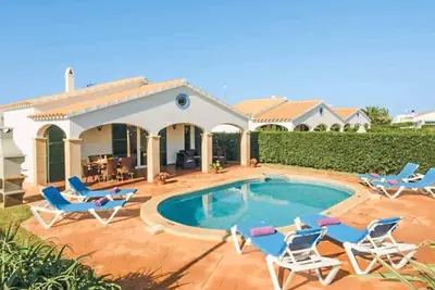 Image de Torre Petxina - Trois Chambres Villa, Couchages 6