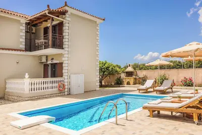Image de Villa Skala View - Trois Chambres Villa, Couchages 6