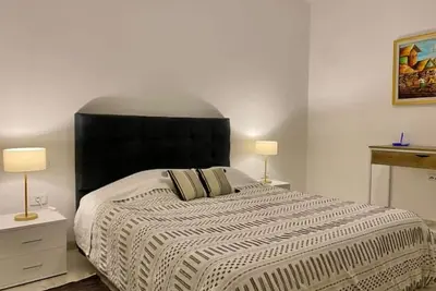 Image de Bright Central Calm ; Appartement moderne avec vue