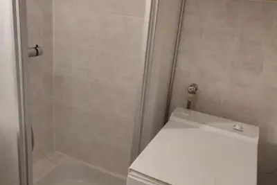 Image de studio avec piscine