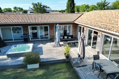 Image de Belle maison bois proche des plages et du golf