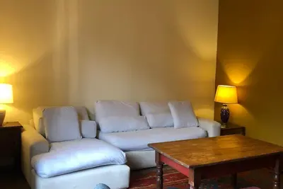 Image de Style design and spacious apartment near to Pza Independencia