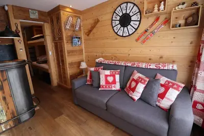 Image de 100m du centre station, Rez-de-chaussée, balcon, télévision, casier à ski, 27m², Tignes