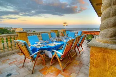 Image de Golden Horizons: Timeless Beauty at Ocean Lodge