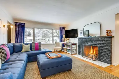 Image de Wicks Home - Desirable Neighborhood Near Downtown by RedAwning