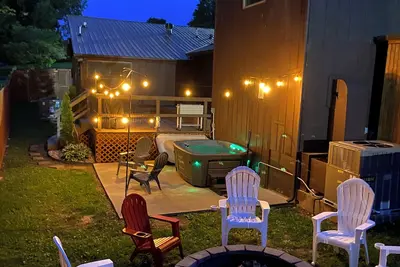 Image de Hot Tub + Fire pit + Corn Hole + Bbq + Game Room + Spa Bath