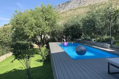Image de Great 4-bedroom villa w heated eco pool