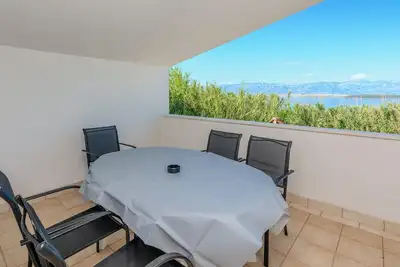 Image de Bel appartement Ă Nin avec cuisine
