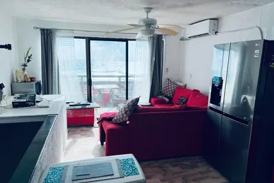 Image de Oceanfront Paradise