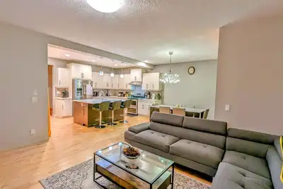 Luxurious with Firepit, Bbq, k/garden, Workspace