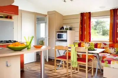 Image de Mobil-home 27, 5m² Standard (2ch - 4/6pers. ) + Clim + Paillote extérieure 6 personnes