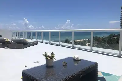 Image de Condo on Miami Beach with stunning views from oversized private terrace.
