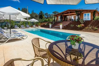 Image de Design Chalet in Albufeira With Private Pool