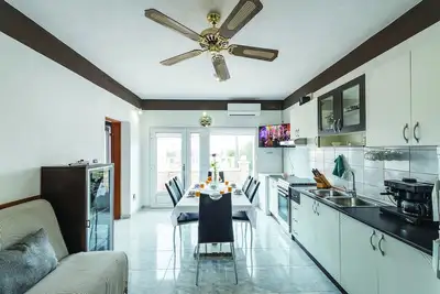 Image de Appartement Camino (99221-A1) - Kastel Gomilica