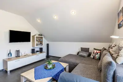Image de Appartement 'Alpenpanorama, 76qm, 2 Schlafräume' avec vue sur la montagne, terrasse et Wi-Fi