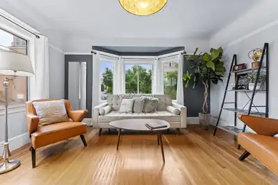 Image de Free Parking+ Living Room, 2 Queen Beds & 2 Baths.