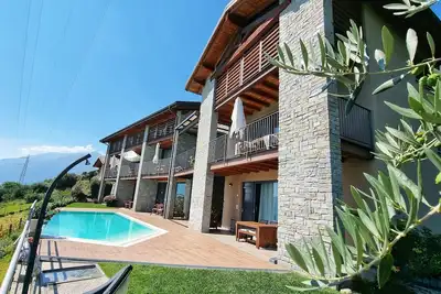 Image de Ground floor \"family\" apartment with two bedrooms and one bathroom, adjacent to the pool and garden