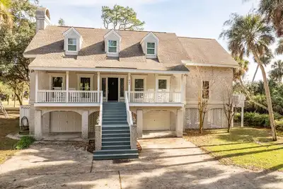 Image de 447 Porpoise Drive - New to Vrbo! Resort Access Included!