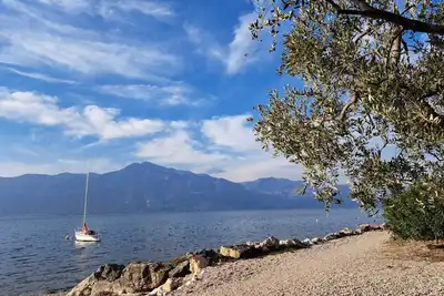 Image de Haus fùr Familien, Freunden und Haustieren Mitten im Grùne Nahe am Garda See
