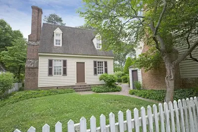 Image de Colonial Williamsburg Two Bedroom Standalone House
