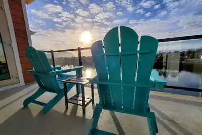 Image de Bp 410 River Song Condo. 3 blocks from the beach