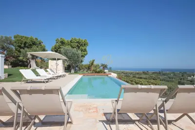 Image de Td Casale Donna Madia Sea View Pool Over Vineyard