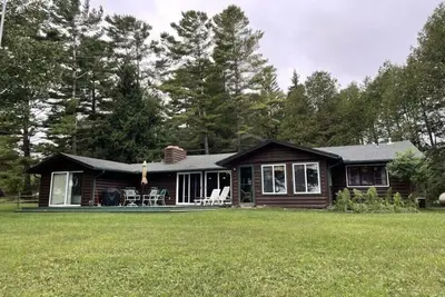Image de Lakefront Cottage with 100ft Private Sandy Beach!