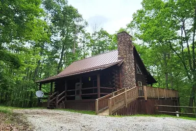 Image de Anson's Ridge: Log home in the woods w/hot tub, near Hocking Hills- Sleeps 12