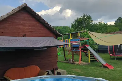 Image de Maison de vacances avec WiFi, bain Ă remous, sauna infrarouge, piscine et aire de jeux pour enfants