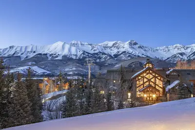 Image de 2 Br Condominium - Luxury Skiin and out (rare to find)
