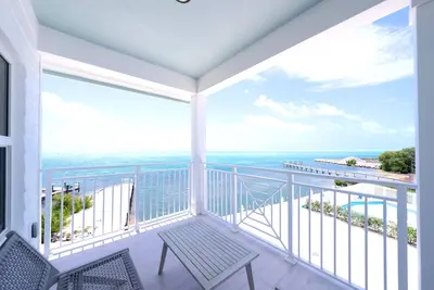 Image de Unmatched Panoramic Oceanside Luxury, Gameroom & Boat Dockage: Paradise Palms