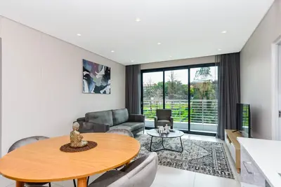 Centrally Located Modern 2 Bed