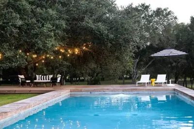 Image de Summer Trip Bliss for 10 in Luxury Style & Comfort | Rancho Olivios