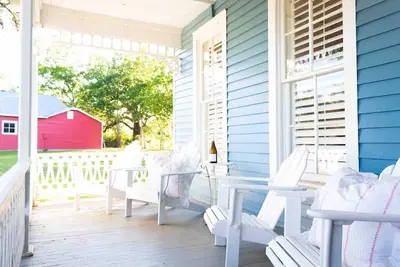 Image de Dreamy Farmhouse Vibes Only 2 Miles to Round Top | The Poppy