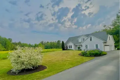 Image de Private and serene Kennebunk Sanctuary, close to all the local attractions
