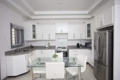 Image de Luxury Modern 2br / Hill View
