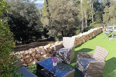 Image de Rez de Villa au Calme T2 + Terrasse Privative sur la Colline