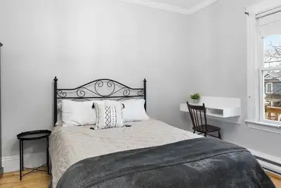 Image de Studio 4 ~ Cozy1BDRM, Private Bath, Downtown Moncton