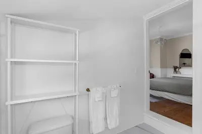 Image de Studio 6 ~ 1 Bdrm w/ Private Bath & Balcony