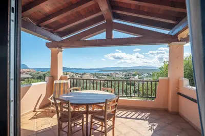 Image de Appartement 'Poggio Dei Fiori Appartamento G5' avec vue sur la mer