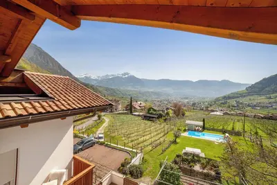 Image de Ferme 'Fröhlichhof Wohnung Panorama' avec vue sur les montagnes, piscine partagée et Wi-Fi