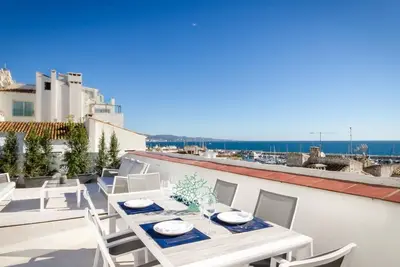 Image de Puerto Banus Harbour Sea Views Suite Penthouse