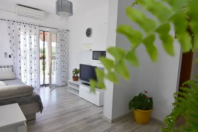 Image de Appartement d'une chambre avec la terrasse Valica, Umag (A-22453-c)