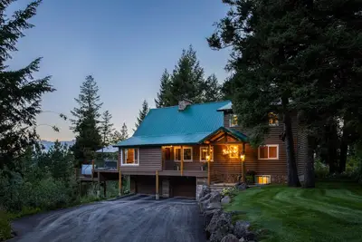 Image de Wyoming Cabin w/ Hot Tub & Mountain-View Deck