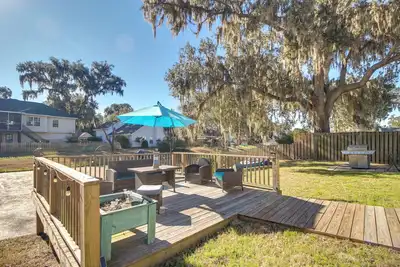 Image de Inviting Savannah Vacation Rental w/ Game Room!