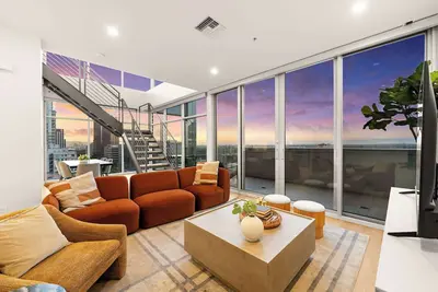 Image de @Marbella Lane - Chic 2br Penthouse w/ Ocean views