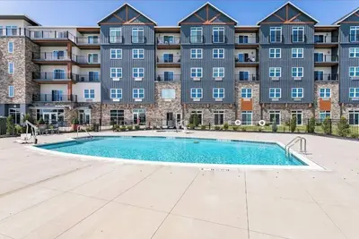 Image de New Condo | Hot Tub | Pool | Restaurant | Flx